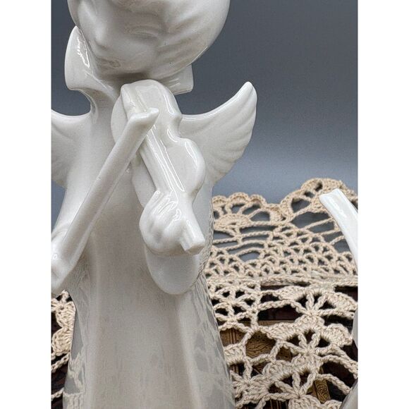 VTG Dresden Germany White Porcelain Angels Music Singing Choir - Picture 5 of 6